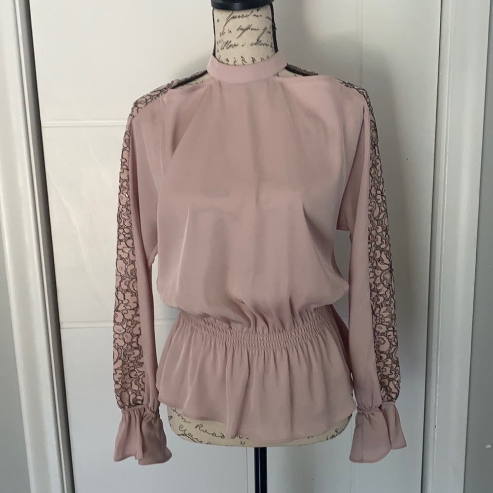 Beautiful express blouse, blush color.